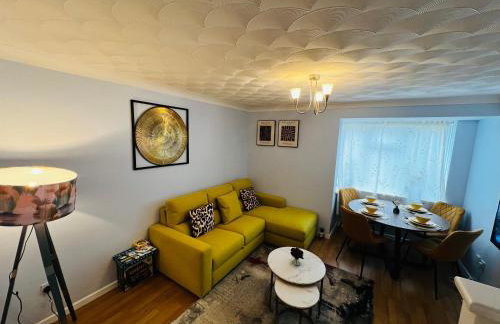 Chic 2BR escape near Luton Airport&Train Stn, Whipsnade zoo, Contractors - Foto 30