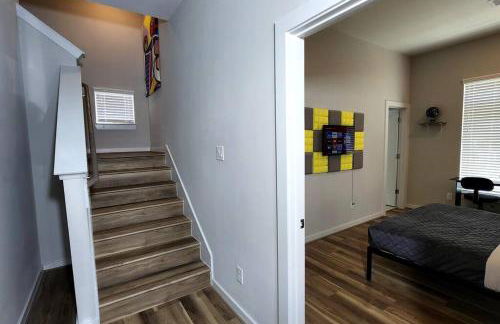 Galleria Exquisite Three Story Home Brand New Development - Foto 9