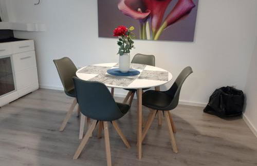 Work and Stay Sundern-Allendorf Modernisierte Unterkunft mit 5 Betten plus Schlafcouch mit Balkon - Foto 11