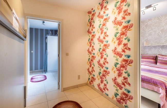 Duplex Near Zeedijk & Center With Sunny Balcony - Photo 4