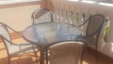 2-Bed Sleeps 4 Swimming Pool Hot Tub - Photo 3