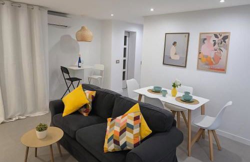 Paradise Caletillas BeachFront Duplex with Pool & Parking - Foto 2