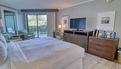 Pool Garden View Lanai, Beachfront 4-Star Resort, King Bed, Lanai, AC, Pool, Restaurant, Gym, Spa - Foto 2