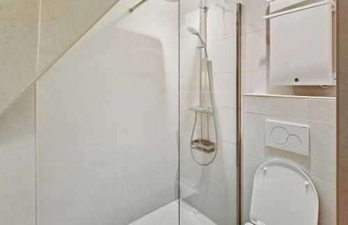 Piscine, balcon, Stationnement, Vue box hippodrome - Photo 5