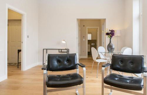 Beautiful 2 bed terrace flat close to Greenwich - Pass the Keys - Photo 45