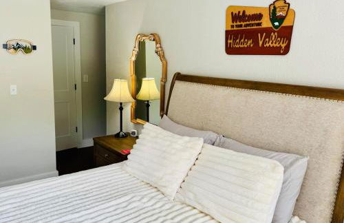 Contemporary Ski Condo - Foto 16