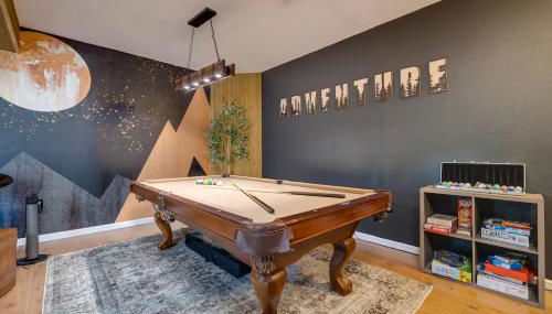 The Mountain Muse - Music, Games, HotTub, Sleeps12, PetsOk - Foto 5, Game Room