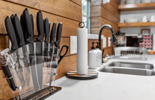 Seabrook 3BR Sleeps 10 w Backyard, Fire Pit Near Kemah - Foto 21