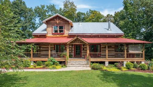 The Log Palace Private Guest Suite 2 Bedroom Cabin by RedAwning - Foto 2