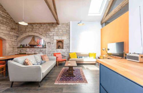 18th Century modern conversion with private parking - Foto 23