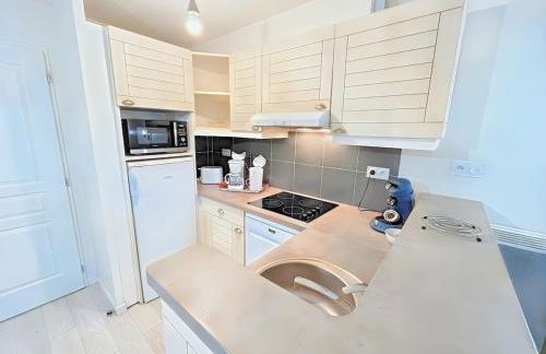 Cottage avec Parking gratuit - piscine et jeux - Foto 35