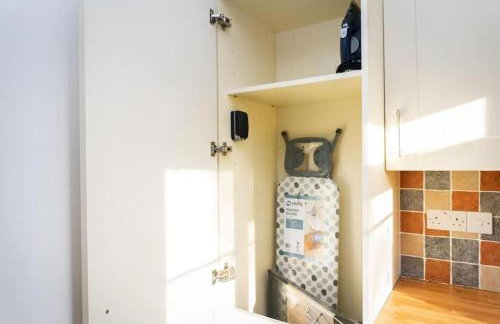 4 Bed Detached Home-Gloucester-Sleeps 10-Parking for 3-Work or Leisure - Foto 18