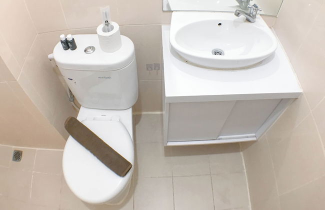 Minimalist And Cozy Studio Bale Hinggil Apartment - Foto 16