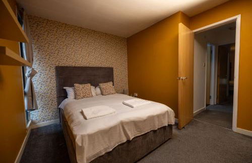 Muirhouse 2BR Apartment with Free Parking - Foto 13