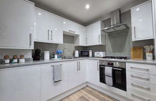 Newly Renovated 2 BDR Home - 5 Min to M5 - Foto 24