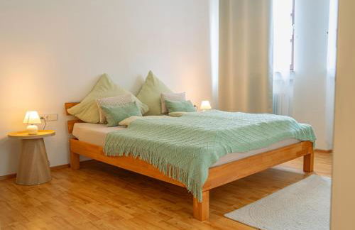 Einzigartiges Scandi-Apartment in der Innenstadt ruhig, stilvoll & mit WLAN - Foto 3