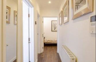 Spacious 2BDR Apartment, WIFI+ Great TV - Foto 14