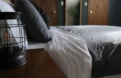 Luxe Lake Harmony Home, Game Room, Firepit, Deck - Foto 6