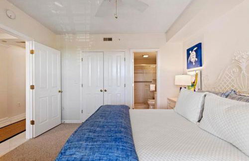 Captain's Quarters Upscale 3 Bedroom Condo - Foto 23