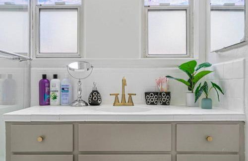 SJ Charm 3Br House - Beautiful Renovation - Foto 34