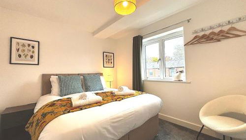 2 Bedroom House - Private Parking - Central - Foto 3