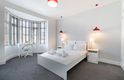 Spacious 5BR, Sleeps 10 Guests in City Centre - Foto 2