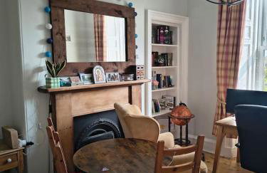 Charming City Flat for Couples & Families - Foto 1