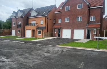 Bright & Spacious 3-Bed Rotherham Home Ideal for Families or Contractors - Foto 24