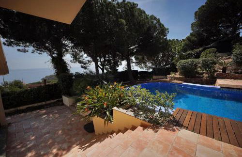 Villa de lujo de 4 dormitorios, piscina y barbacoa - Foto 39