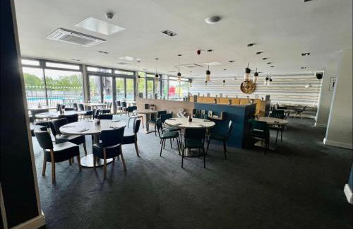 Exquisite Lake lodge in Hoburne Holiday Resort - Valentino Rose Lodge - Foto 50