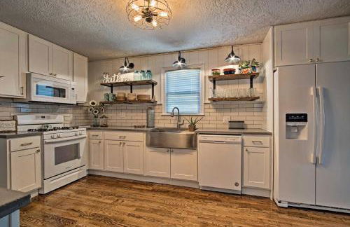 Cute Emporia House - Mins to Downtown and ESU! - Foto 10