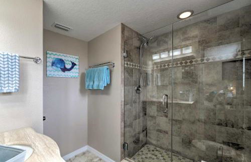 Canalfront Home with Dock and Access to Gulf of Mexico - Foto 14