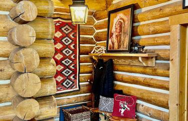 Rustic Sundance cabin sleeps 13 hottub firepits - Foto 20