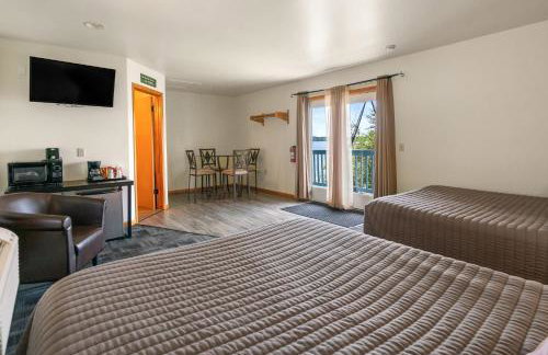 Lakeside Double Queen Suite Upper-Level Retreat - Foto 16