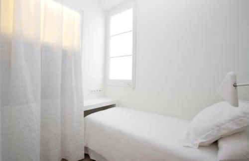 Casanova Charm 4BDR Apartment - Photo 12