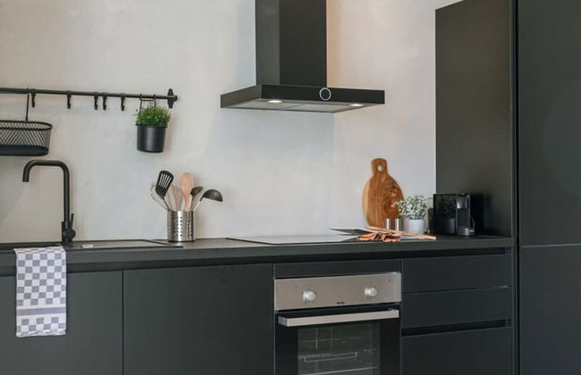 Industrial Apartment With Terrace in Antwerp - Photo 15