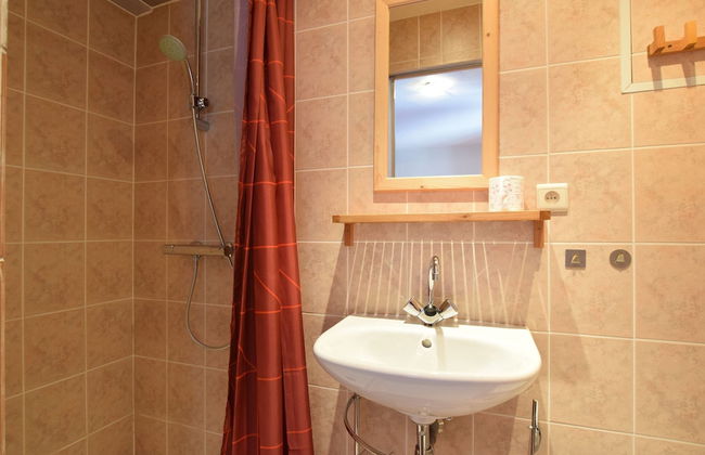 Luxury Holiday Home With Sauna - Photo 46