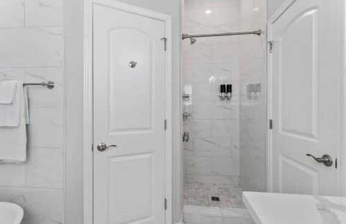 FIVE Bathrooms with FIVE Bedrooms and Stylish - Foto 18