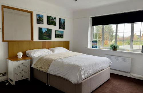 One-Bedroom flat in Cheam Village - Foto 4