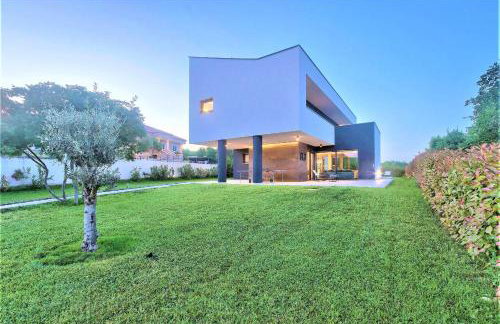 Luxury Villa Hedone with heated pool, welness and playground - Photo 56