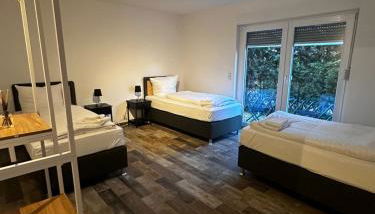 2-Zimmer Wohnung, Parkplatz und Terrasse, Nah A10 und Berlin - Photo 2