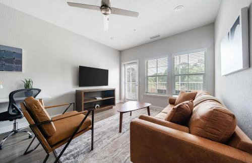 Landing Incredible 2BD Gym Pool - Photo 36