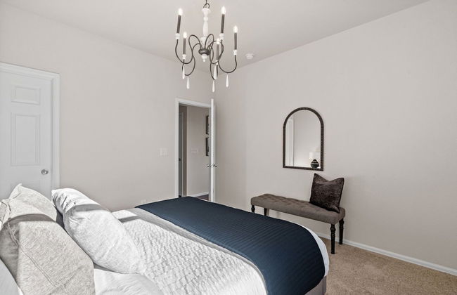 New! Family-friendly Home w/ Pool Table, King Beds - Photo 12