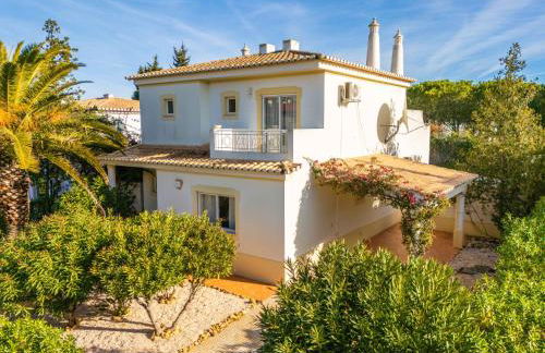 Villa Oasis, Piscina, Jacuzzi, Ténis e Praias! - Foto 34