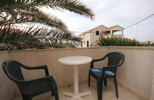 Apartments by the sea Ugljan - 8301 - Foto 32