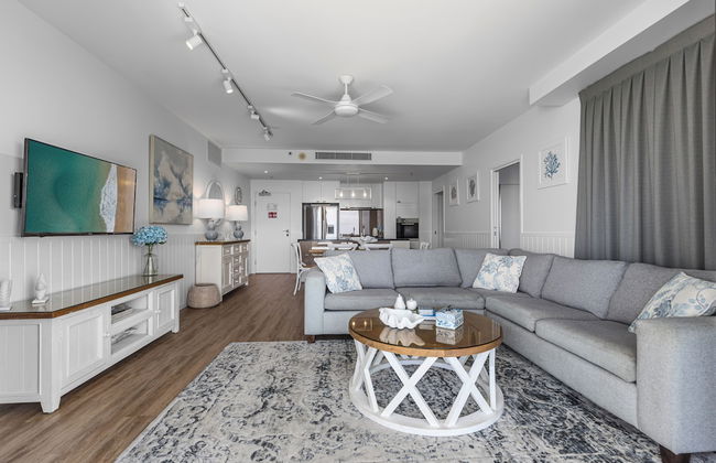 Ultra Broadbeach - Photo 27