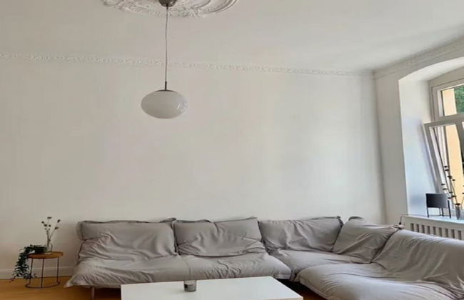 Inviting Holiday Home With Balcony or Terrace - Foto 14