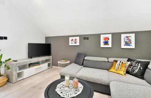 Gorgeous Home In Cresnjevec, Tuhelj - Foto 5