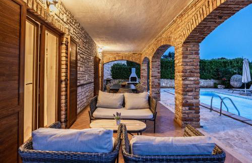 Rustic Villa Lara with pool - Foto 47