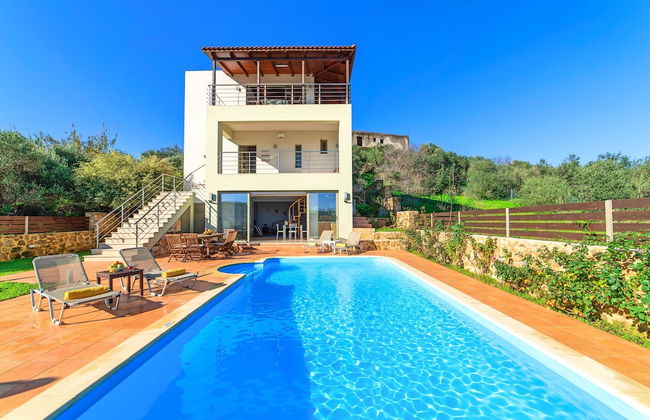 Secret Escape Villa With Heated Pool - Photo 16